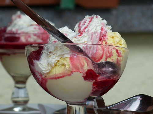 Eiscafe Riviera Ergolding